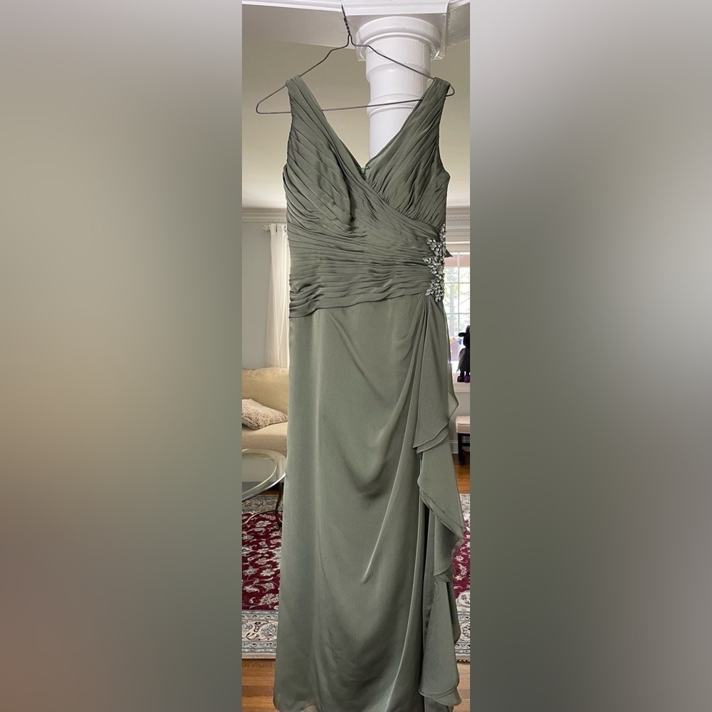 Demetrius women’s green sleeveless with Details Rhinestone and Raffles gown